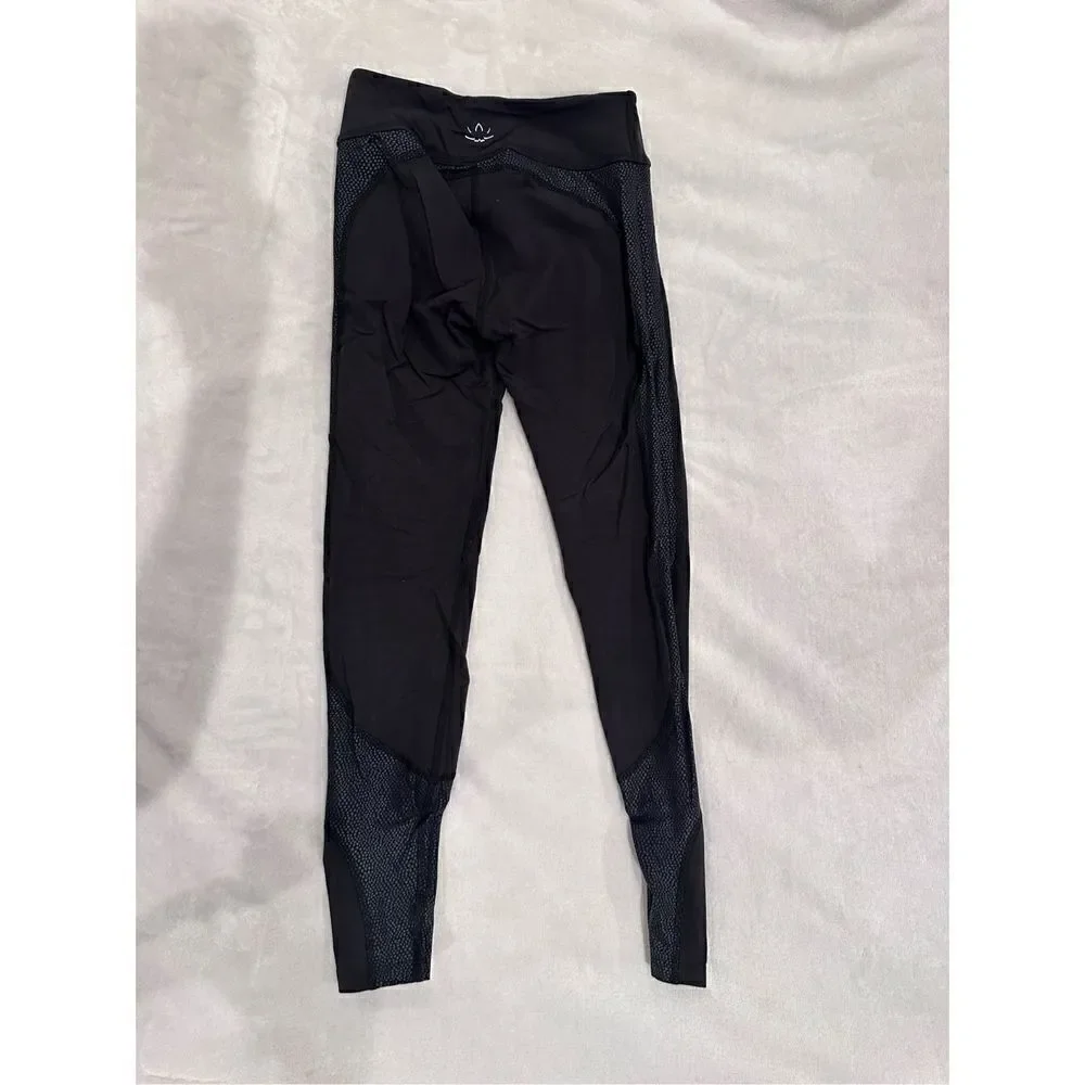 Beyond Yoga black womens leggings size S
